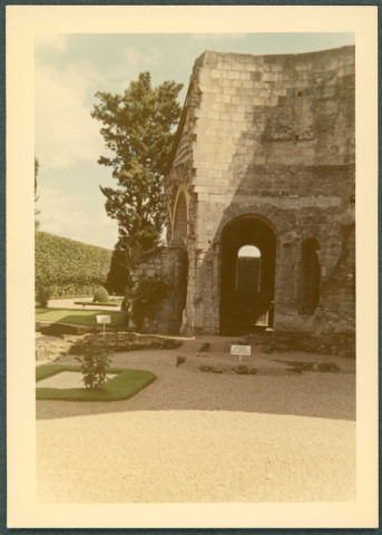 La Riche, prieuré Saint-Cosme : façade.