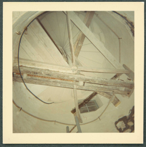 Château de Saché : étaiement d'un escalier intérieur à vis.